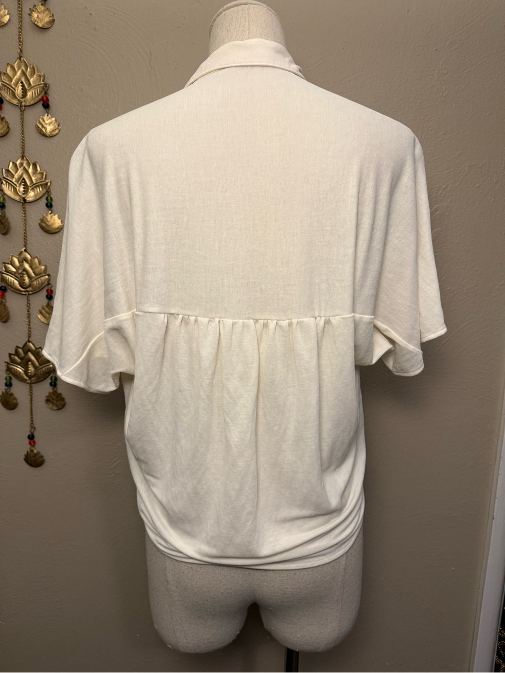 Massimo Dutti Cream Lattice Lace Inset button up blouse tie front size Small - Picture 2 of 7